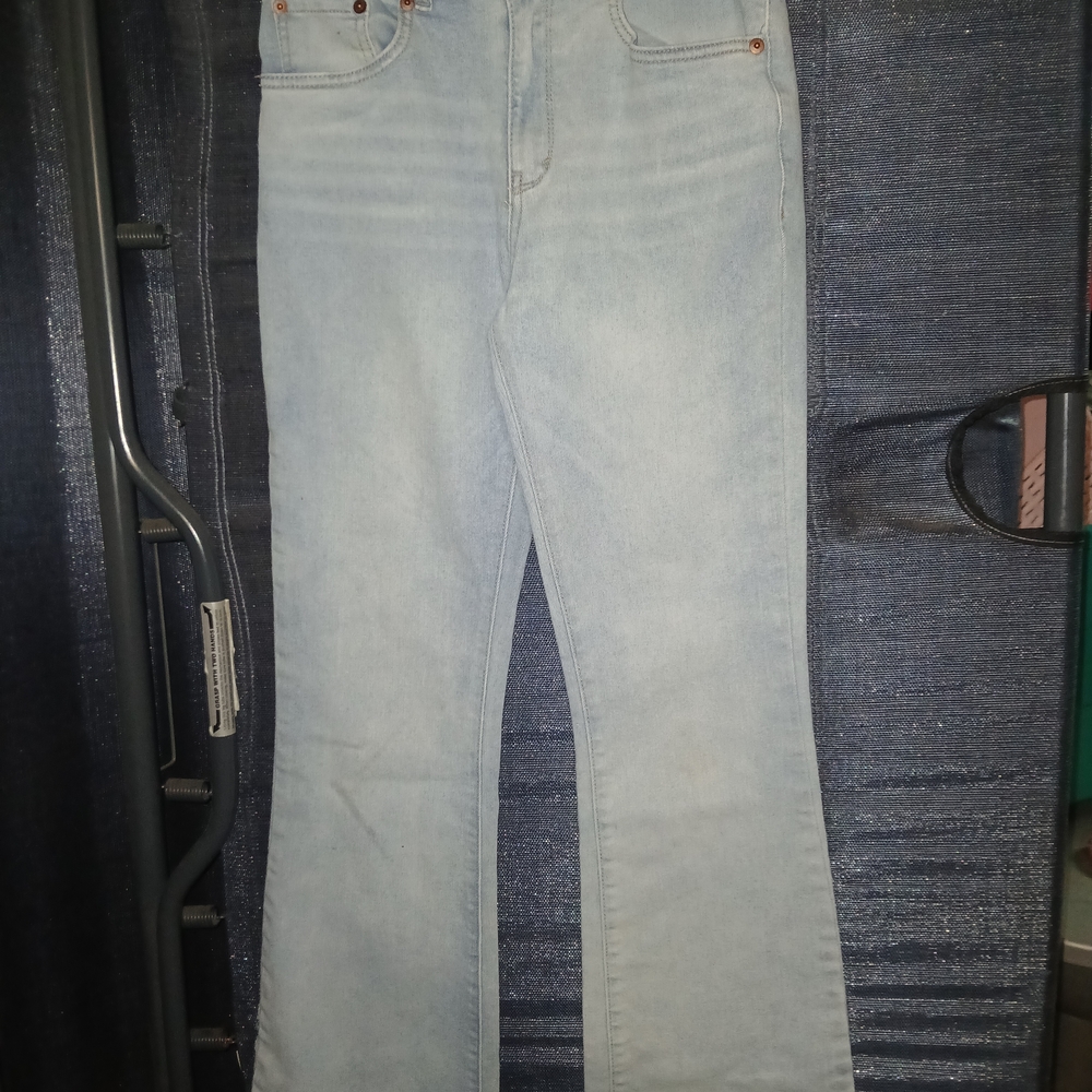 Levi's Light Wash Flare Jeans